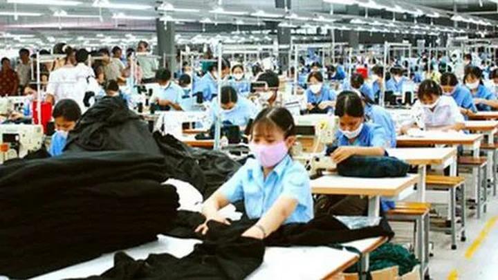Huang Yoyo: Shop này dựa trên thiết kế basic, nhưng lại trẻ trung và phong cách.