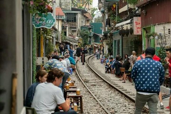 Hotspot Matrix: Biến Mua váy hoa mà không biết 4 thành cơ hội marketing đột phá